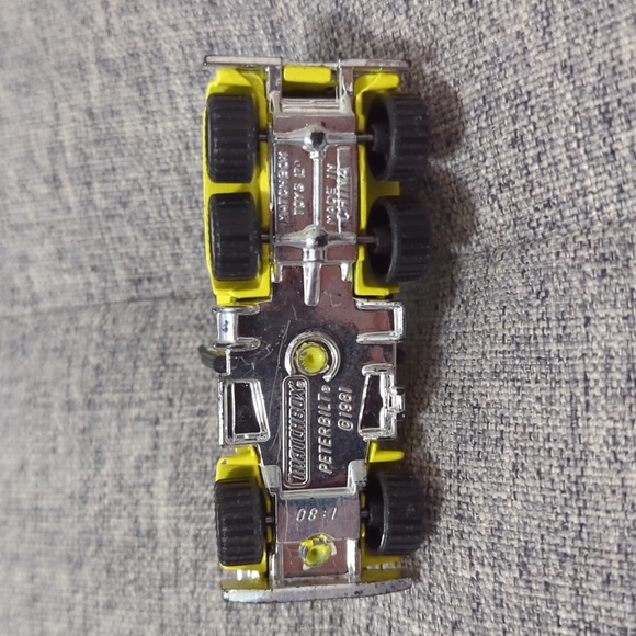 3/$30. Matchbox Peterbilt Cement Truck. 1981. Toy Truck.  GUC. - Picture 5 of 5